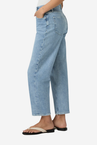 Alexis Barrel Leg Jean - Verse