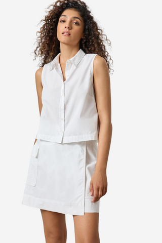 Eyelet Collar Sleeveless Shirt