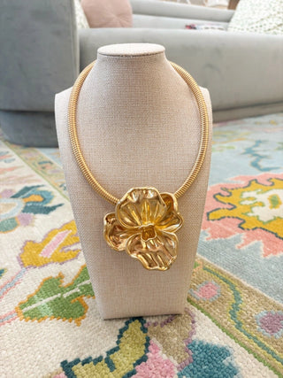 Vintage Flower Choker
