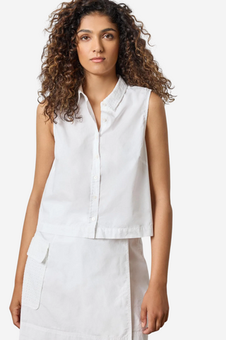 Eyelet Collar Sleeveless Shirt